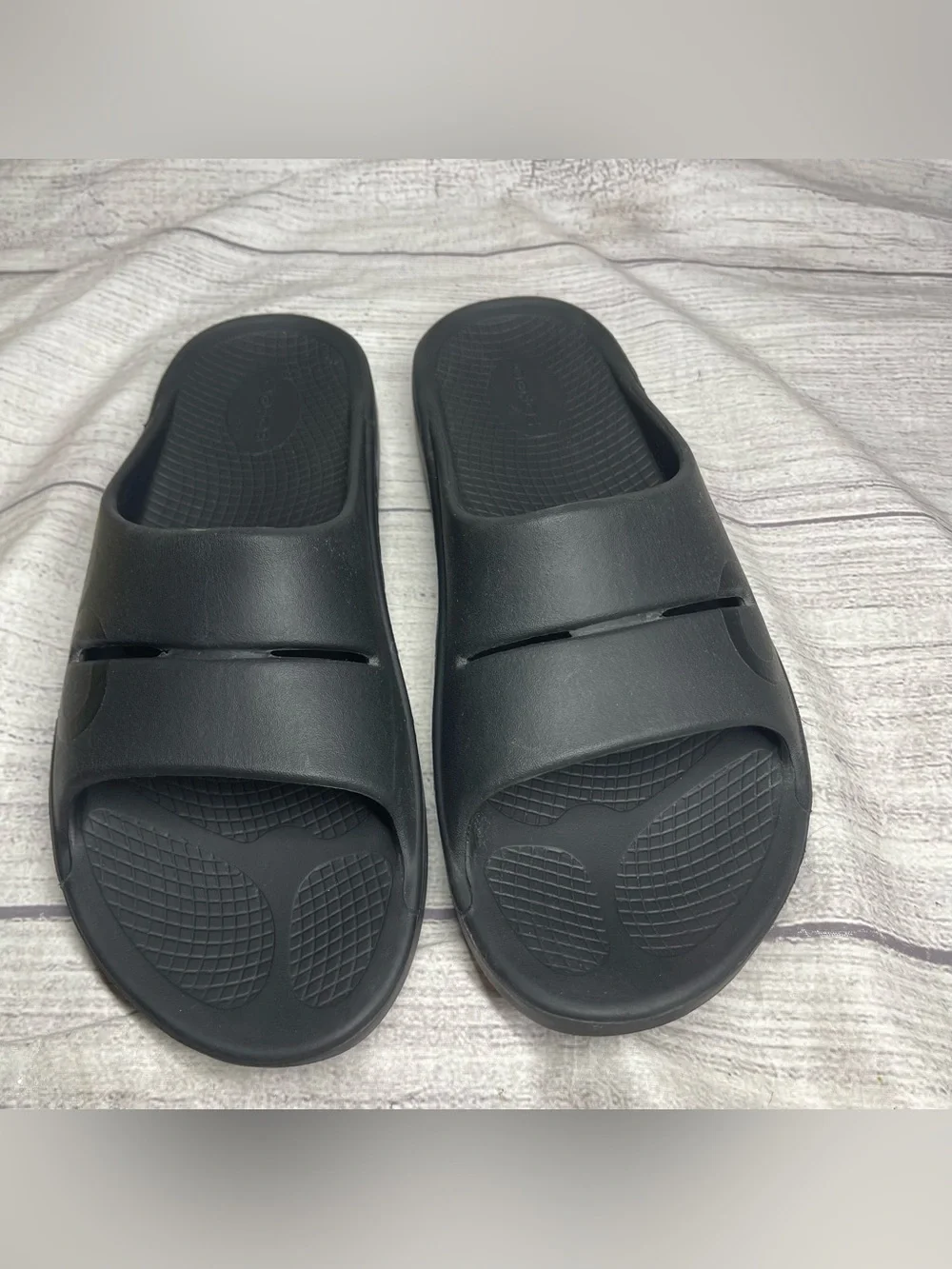 OOFOS Ooahh Men’s 11 Black Recovery Comfort Sport Slide Sandals